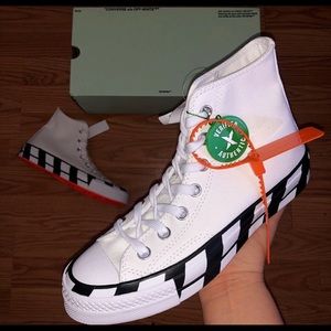 BRAND NEW CONVERSE CHUCK TAYLOR OFF-WHITE size 4.5
